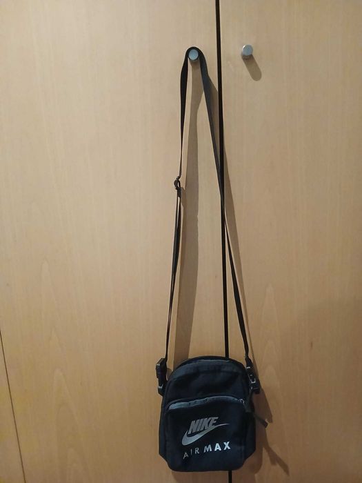 Bolsa de ombro Nike oficial