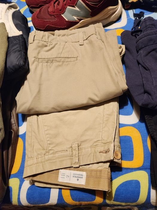 Lote de 25 peças de roupa masculina(tamanho M e L)+ sapatilhas