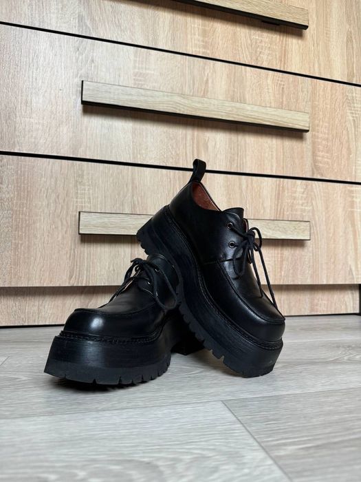 Жіночі туфлі дербі/ кріпери шкіряні ESTRO