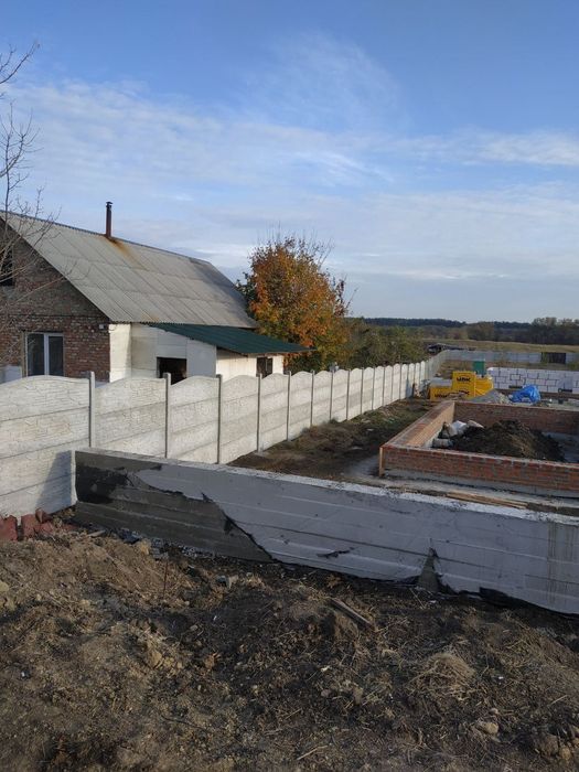 АКЦИЯ‼️Еврозаборы секционные бетонные / Сетка Рабица, Столбы под сетку