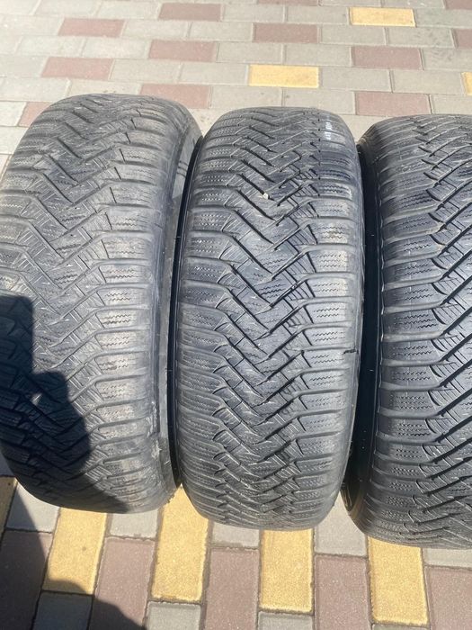 Продам колеса,диски,шторку
