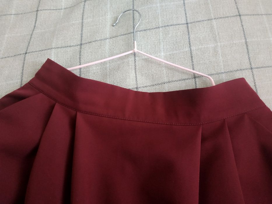 Спідниця.Бордова.Міді