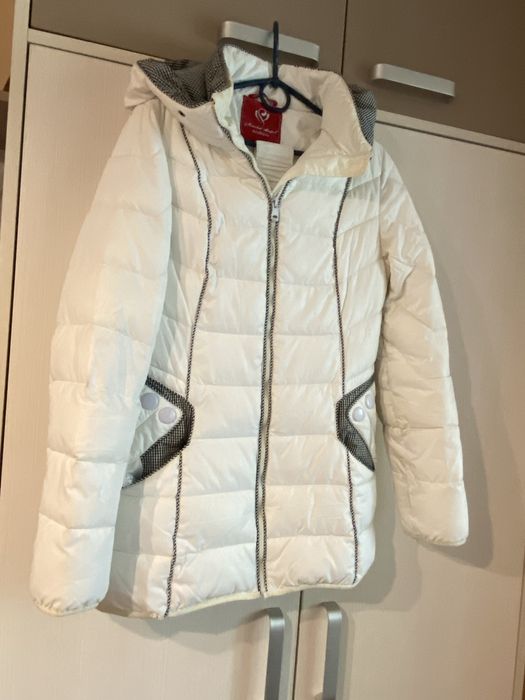 Курточка теплая . Размер S