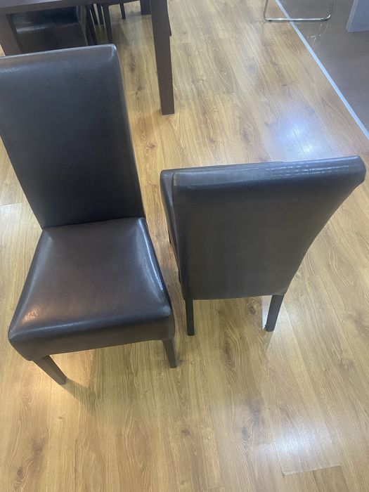 Krzesła z eko-skóry -ciemny brąz