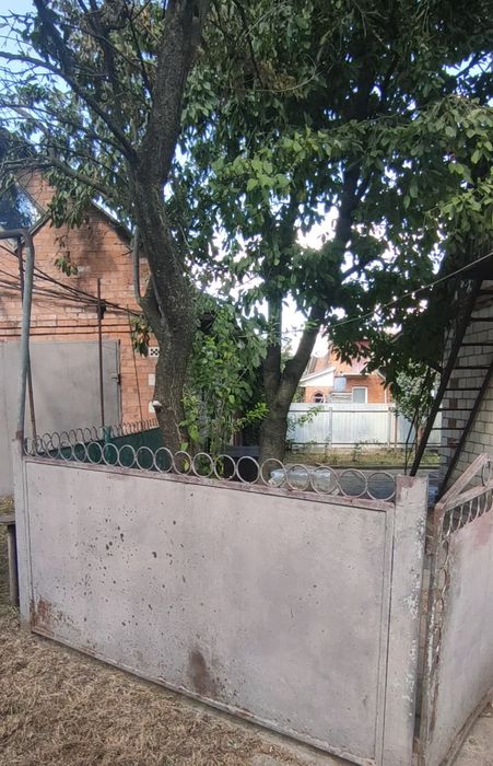 Продам частину будинку (квартиру)в Калинівці 8808