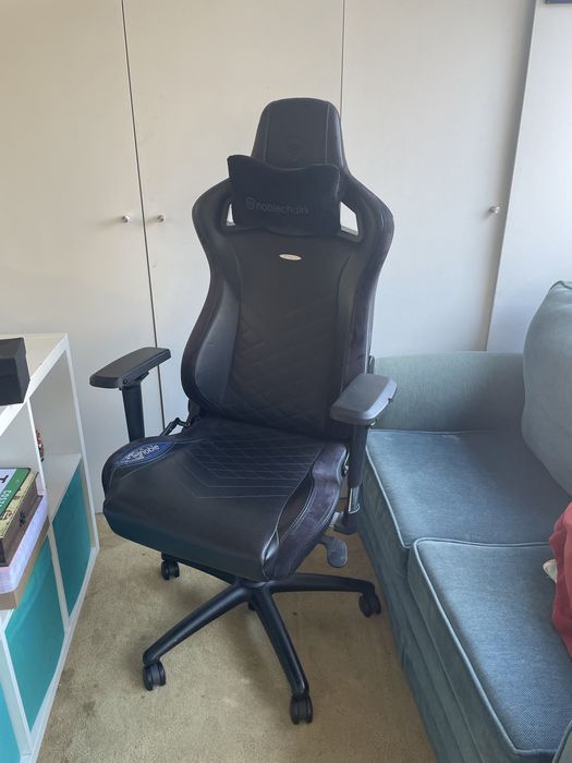 Cadeira NOBLECHAIRS EPIC PU leather Black/Blue