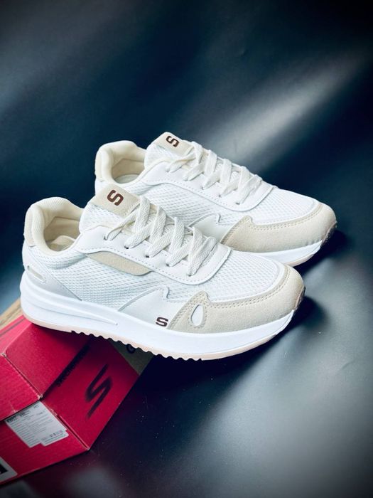 Жіночі кросівки skechers Performance бежеві кросовки скечерс/скечирс