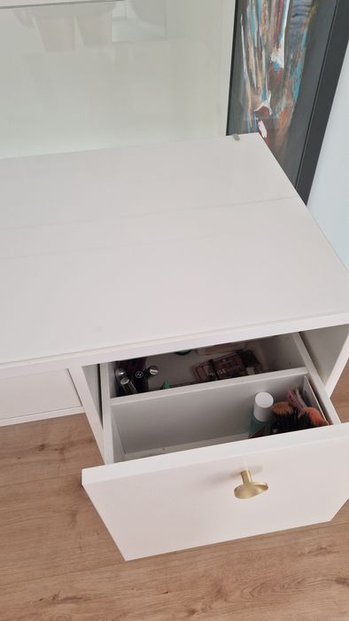 Toucador branco IKEA/Zara