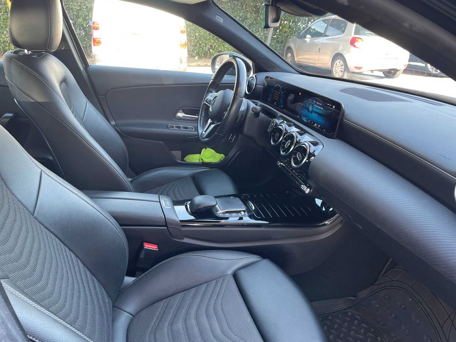 Mercedes A180d Limousine 7G-DCT Style Plus