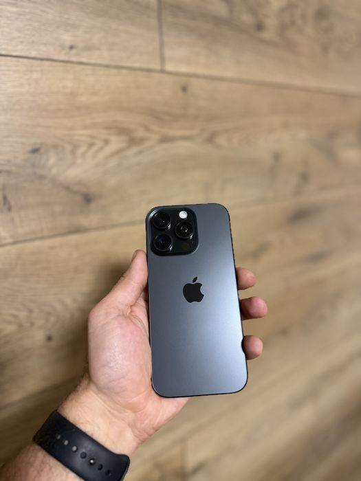 Iphone 16 Pro  256 gb Black Titanium
