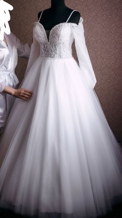 Продаю свою  весільну сукню