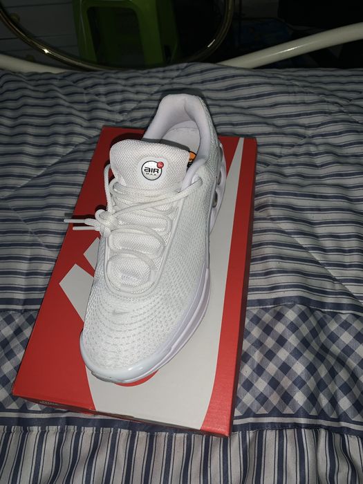 Vendo air max dn brancas 42
