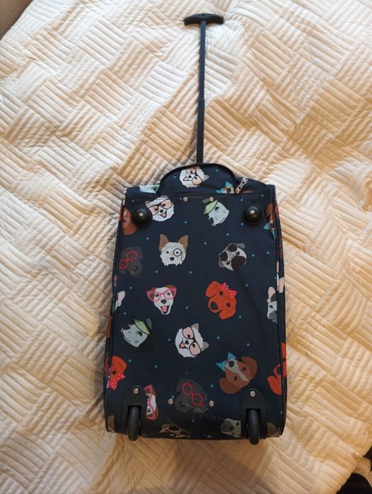 Torba podróżna na kółkach z rączką