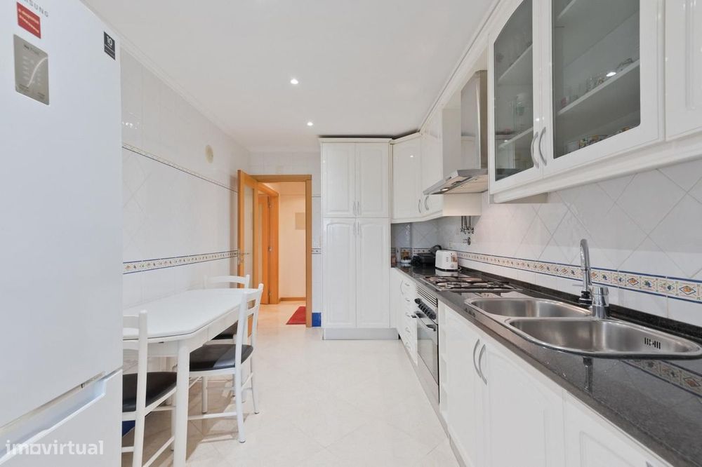 Apartamento T2 com jardim, Cascais