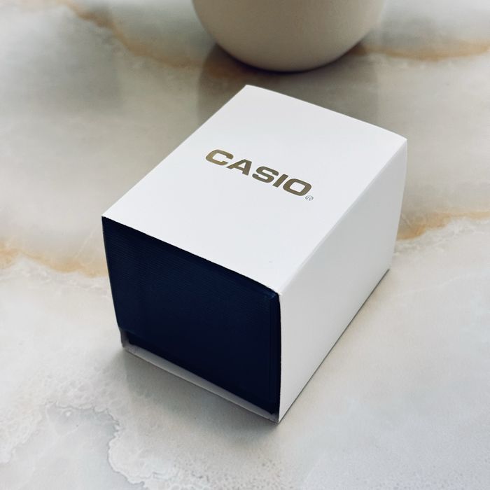 Оригінальні футляри для годинників CASIO