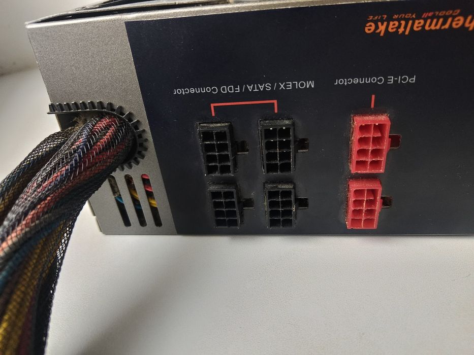 блок питания Thermaltake TR2 RX 650W.