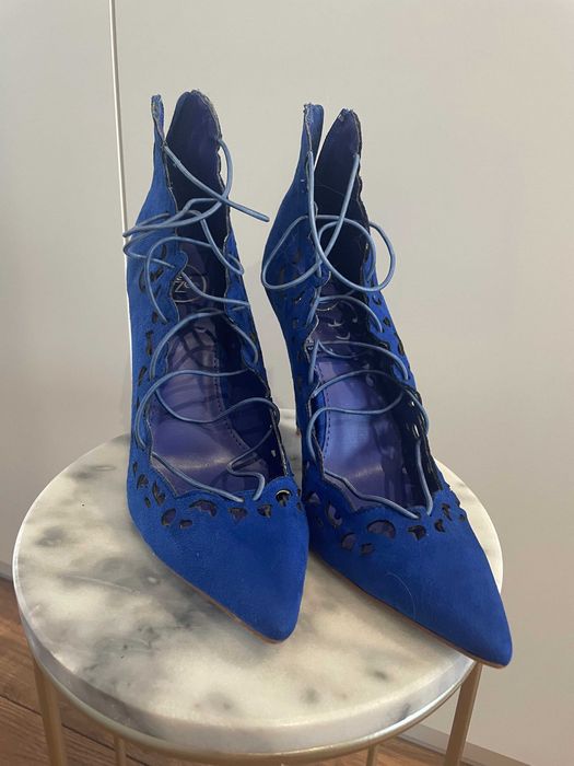 Super modne szpilki założone tylko raz