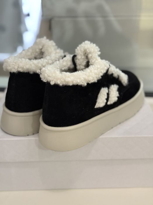 Кросівки замшеві зимові 36-23см