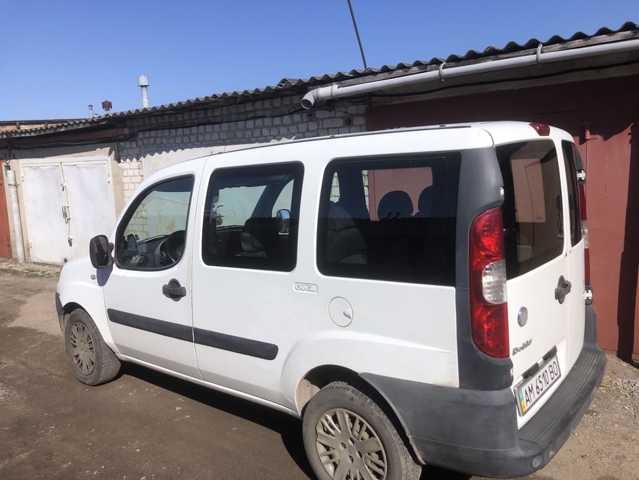 Продаю авто Fiat  Doblo 2008 року