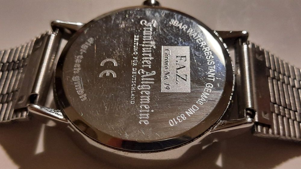 Męski zegarek analogowo-kwarcowy F.A.Z DEUTSCHLAND