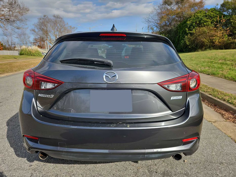 Mazda 3      2017