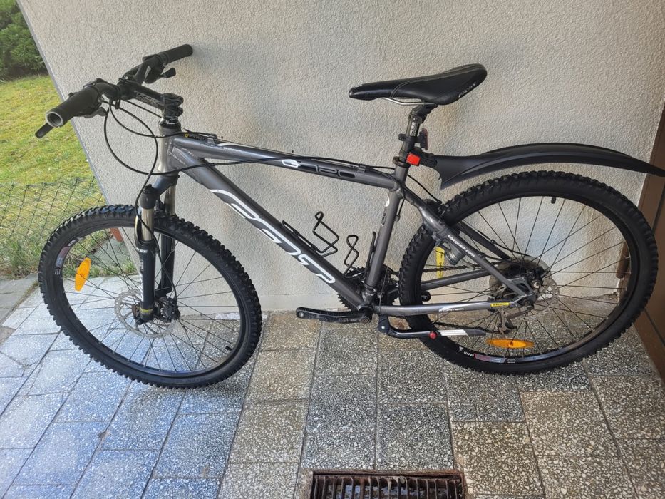 Felt Q720 , kola 26