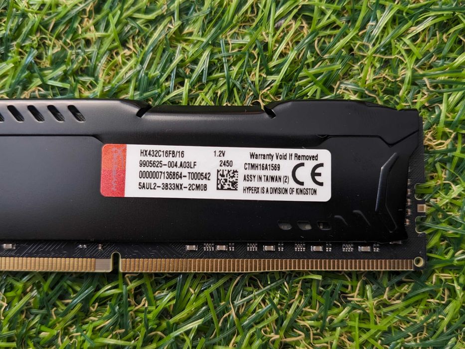 Kingston HyperX Оперативна пам'ять DDR4 8Gb 3200MHz PC4 25600