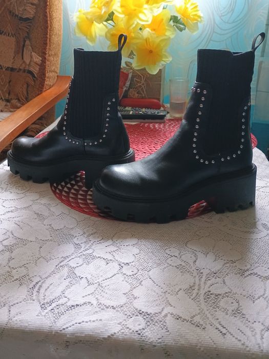Przedam buty czarne wysokie