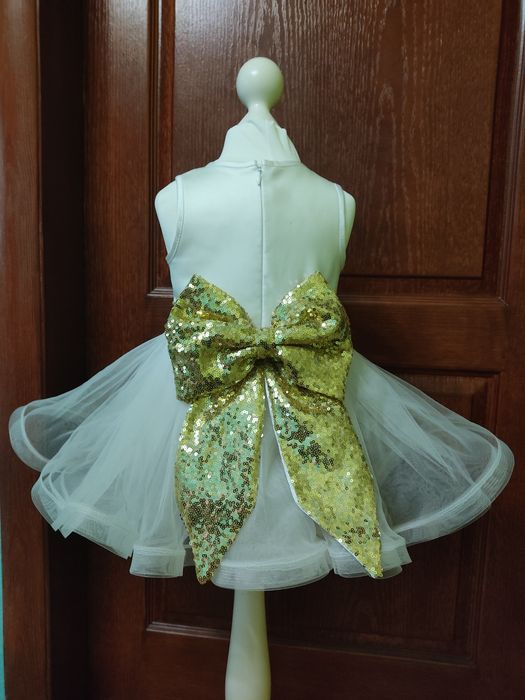 Дитяча святкова сукня