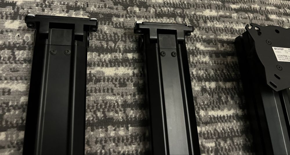 Кріплення для моніторів (телевізорів) Chief Kontour  K3F310B