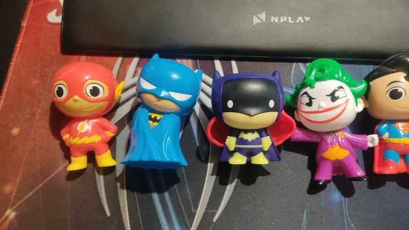 Conjunto de 9 brinquedos Menu infantil BK
