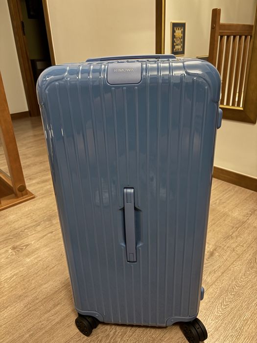 Walizka Rimowa Essential Trunk Plus