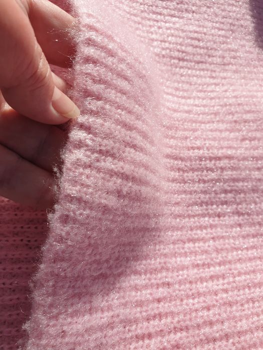 Свитер женский розовый