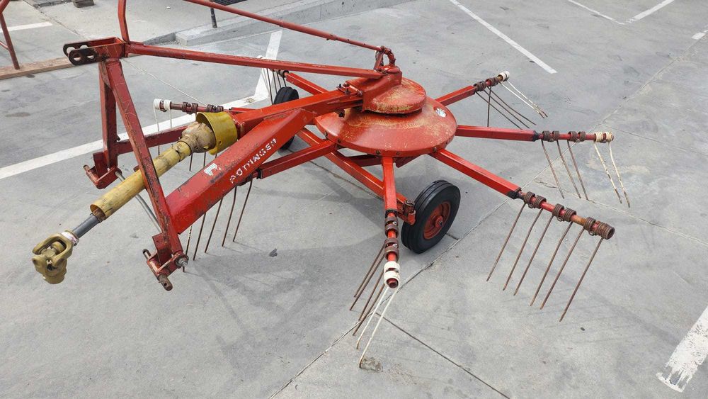 Zgrabiarka Karuzelowa Pottinger - Idealna do C 330 !