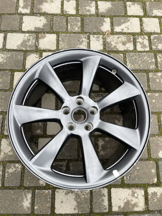 Диск Tesla Model y. 3.    19/10