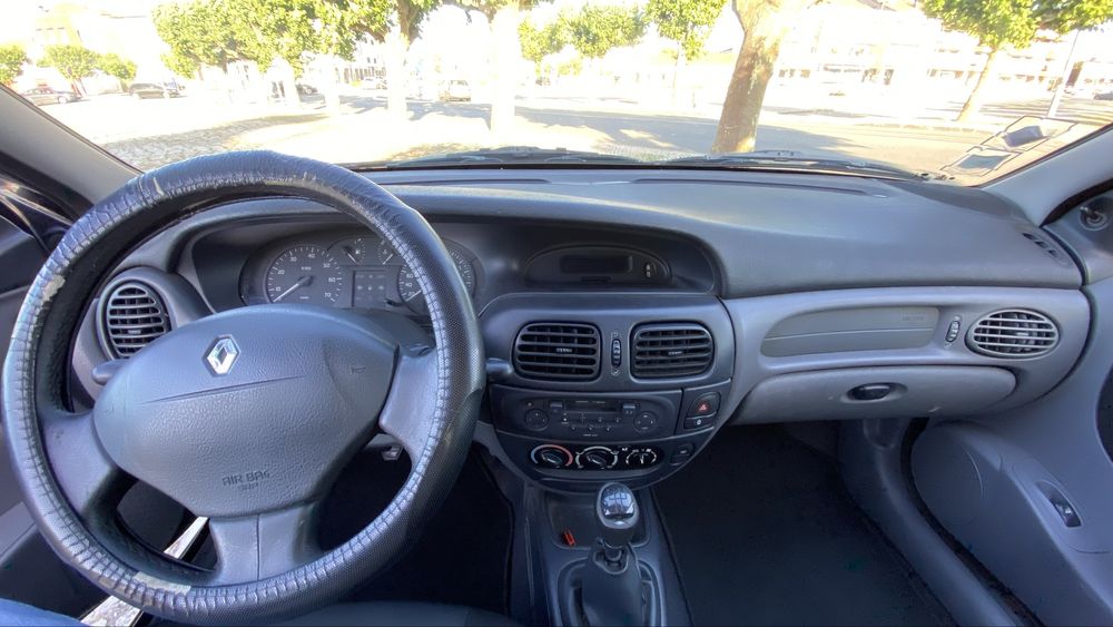 Renault megane 1.9TDI AC comercial