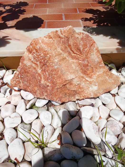 Pedra de Quartzo alaranjada