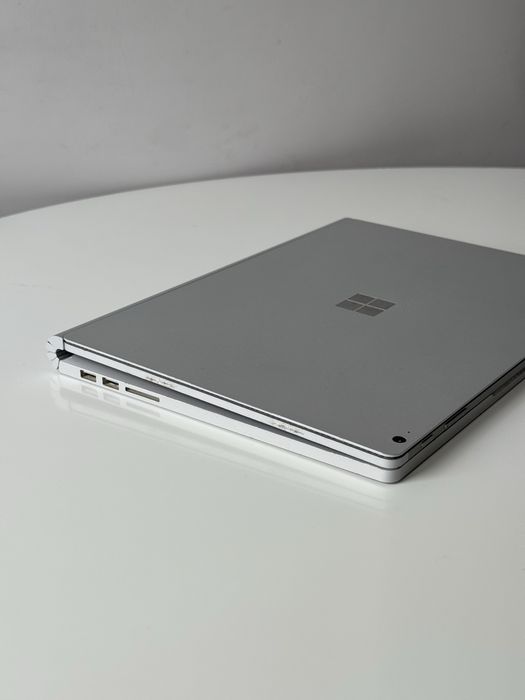 Microsoft Surface Book 3 – 13.5” | Intel i7 | 32GB RAM | 512GB SSD