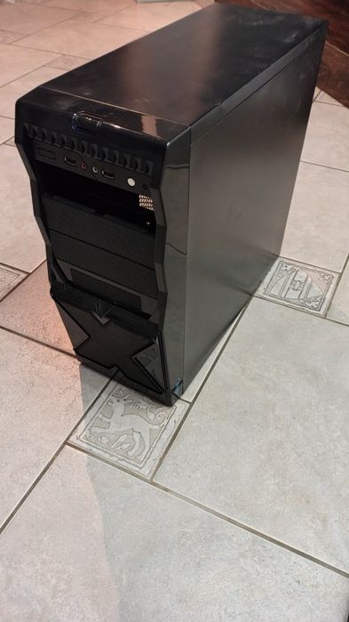 Obudowa komputera stacjonarnego