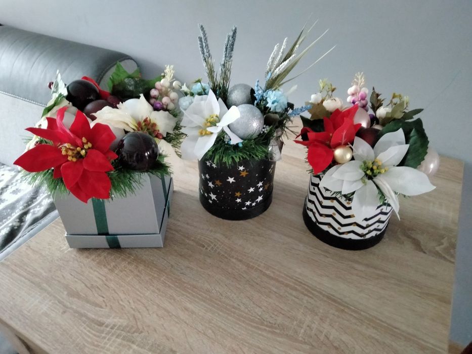 Świąteczny stroik flower box bożonarodzeniowy