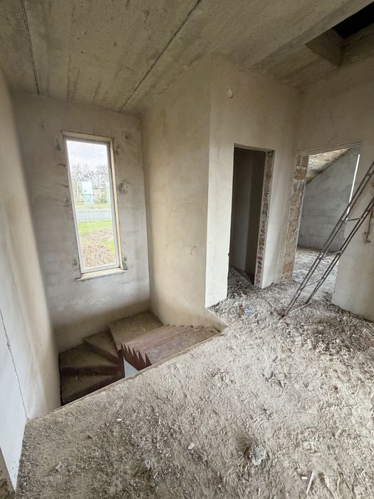 Продам шикарный дом в поселке Великий Дальник