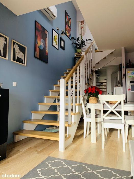 DWUPOZIOMOWE 3 pokoje +garaż +komórka lokatorska - pow. całk. 81 m²