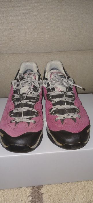 Продам трекинговые кросовки Meindl