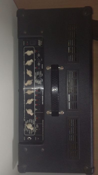 Amplificador a válvulas Vox Valvetronix vt50
