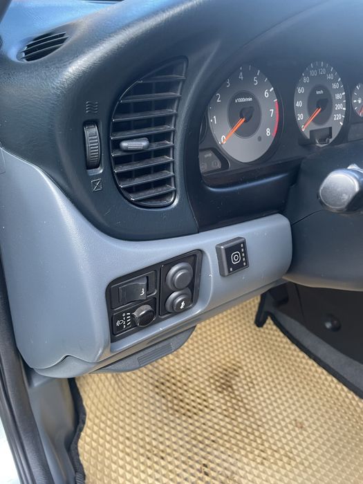 Продаю Nissan Almera