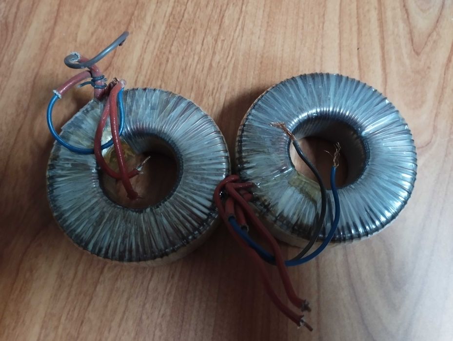 Transformadores 220V/12V