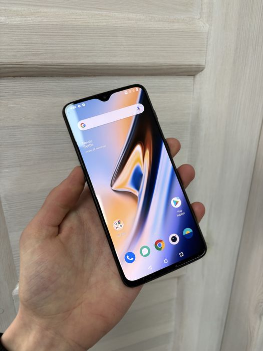 OnePlus 6T  8/128Gb Стан Гарний!