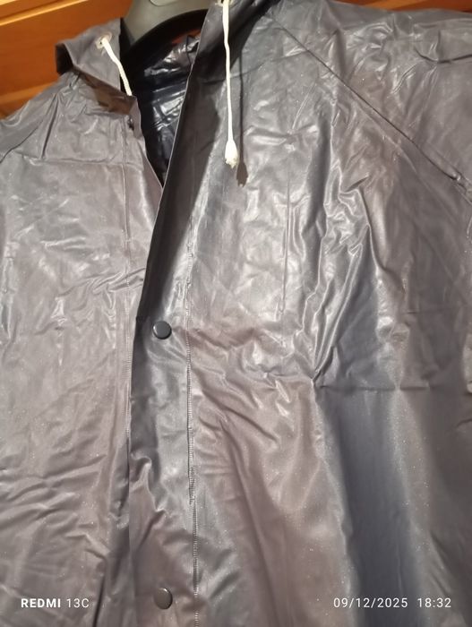Capa azul marinho para chuva