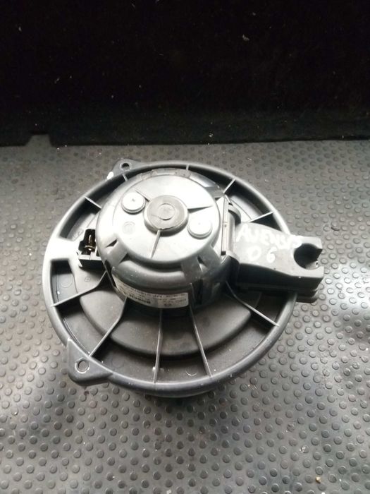 Motor da chauffage / sofagem TOYOTA Avensis Sedan (_T22_)