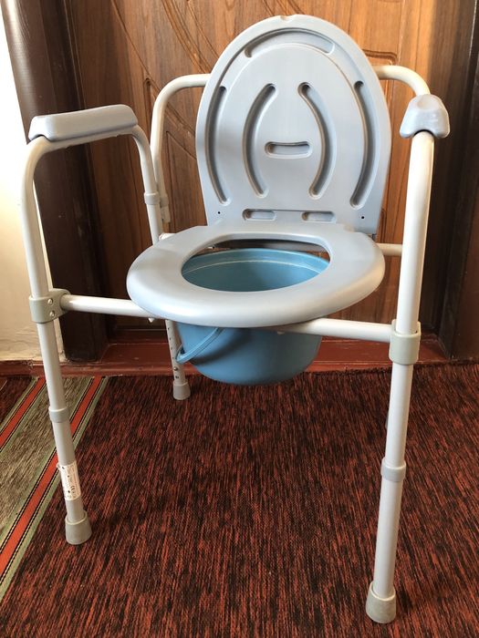 Стілець-туалет, горшок